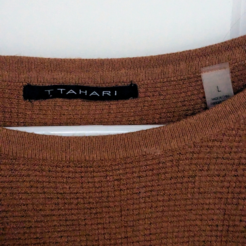 Tahari Autumn Orangish Brown Sweater - size L - Picture 3 of 3